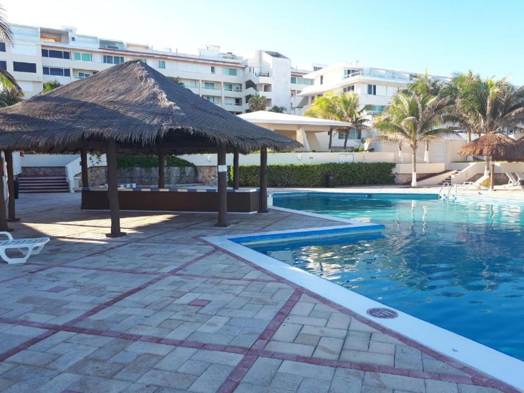 Departamentos Al Lado Del Mar En Zona Hotelera Канкун Екстер'єр фото